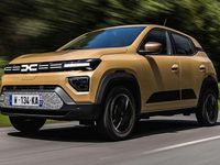 Usado Dacia Spring Expression 33 kW (45 CV) 2024 Gris Utilitario