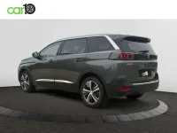 Usado Peugeot 5008 Allure 136 CV (100 kW) 2024 Gris SUV