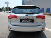 Usado Ford Focus Active X 120 CV (88 kW) 2021 Plateado Utilitario