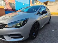 Usado Opel Astra Ultimate 145 CV (106 kW) 2022 Gris / plata Utilitario