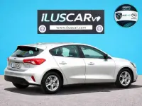 Käytetty Ford Focus Trend 125 HP (91 kW) 2021 Hopea Sedan
