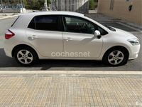 Usado Toyota Auris Active 126 CV (92 kW) 2011 Blanco Utilitario