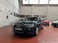 Usado Audi A3 Ambiente 116 CV (85 kW) 2019 Azul Berlina
