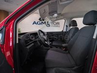 Usado VW Caddy Maxi 102 CV (75 kW) 2024 Rojo Monovolumen