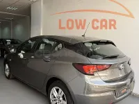 Usado Opel Astra Selective 110 CV (80 kW) 2019 Gris / plata Familiar