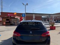 Usado Peugeot 308 SW Allure 120 CV (88 kW) 2016 Azul Familiar