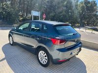 Usado Seat Ibiza Style 110 CV (80 kW) 2022 Gris / plata Utilitario