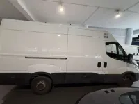Usado Iveco Daily 160 CV (117 kW) 2023 Blanco Van