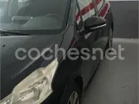 Usado Peugeot 208 Access 82 CV (60 kW) 2013 Negro Utilitario