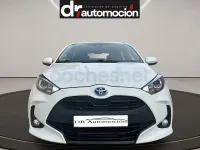 Usado Toyota Yaris Hybrid Business Edition 116 CV (85 kW) 2023 Blanco Berlina