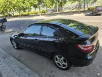 Usado Mercedes C200 163 CV (119 kW) 2003 Negro Berlina