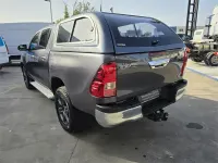 Usado Toyota HiLux 204 CV (150 kW) 2024 Gris Pickup/Camioneta