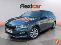 Usado Skoda Scala Ambition 150 CV (110 kW) 2021 Gris Utilitario