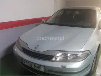 Usado Renault Laguna II Privilege 120 CV (88 kW) 2002 Gris / plata Berlina