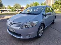 Usado Toyota Auris Active 90 CV (66 kW) 2010 Azul Utilitario
