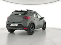 Usado Dacia Sandero Extreme 101 CV (74 kW) 2025 Verde Berlina