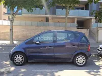 Usado Mercedes A160 Elegance 102 CV (75 kW) 2004 Azul Monovolumen