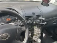 Usado Toyota Avensis Sol 129 CV (94 kW) 2007 Gris / plata Berlina