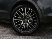 Usado Porsche Cayenne 462 CV (339 kW) 2019 Gris SUV