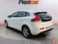 Begagnad Volvo V40 Momentum 120 HK (88 kW) 2018 Vit