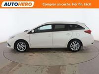 Usado Toyota Auris Hybrid Active 136 CV (100 kW) 2016 Blanco Utilitario