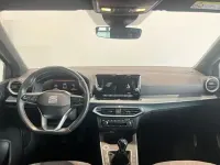 Usado Seat Arona Xperience 115 CV (84 kW) 2025 Gris SUV
