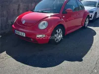 Usado VW New Beetle 100 CV (73 kW) 2003 Rojo Utilitario