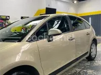 Usado Citroën C4 92 CV (67 kW) 2007 Beige Berlina