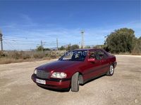 Usado Mercedes C180 122 CV (89 kW) 1998 Granate Berlina