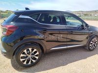 Używany Renault Captur Techno 90 KM (66 kW) 2022 Czarny SUV