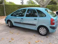 Usado Citroën Xsara Picasso Exclusive 95 CV (69 kW) 2004 Azul Monovolumen