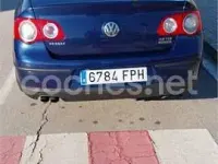 Usado VW Passat Trendline 140 CV (102 kW) 2007 Azul Berlina