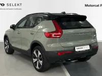 Usado Volvo XC40 Plus 175 kW (238 CV) 2023 Sage green SUV