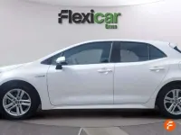 Usado Toyota Corolla Active 122 CV (89 kW) 2021 Blanco Berlina