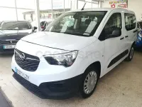 Usado Opel Combo Life Edition 102 CV (75 kW) 2022 Blanco Monovolumen