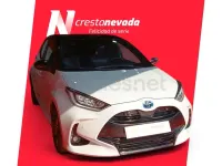 Usado Toyota Yaris Hybrid Edition 116 CV (85 kW) 2022 Blanco Berlina