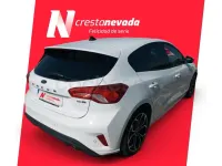 Usado Ford Focus ST-Line 125 CV (91 kW) 2021 Blanco Berlina