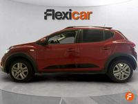 Usado Dacia Sandero Comfort 91 CV (66 kW) 2021 Rojo Utilitario