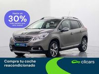Usado Peugeot 2008 Allure 120 CV (88 kW) 2015 Gris SUV