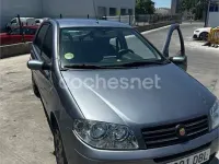 Usado Fiat Punto Dynamic 60 CV (44 kW) 2004 Gris / plata Utilitario