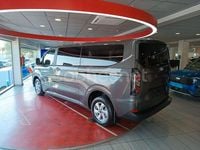Nuevo Ford Tourneo Custom Titanium 150 CV (110 kW) 2025 Gris / plata Van