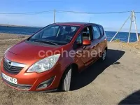 Usado Opel Meriva Enjoy 120 CV (88 kW) 2011 Rojo Monovolumen
