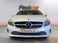 Usado Mercedes A180 109 CV (80 kW) 2017 Blanco Utilitario