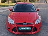 Używany Ford Focus Titanium 115 KM (84 kW) 2014 Czerwony Sedan/Limuzyna