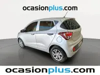 Usado Hyundai i10 66 CV (48 kW) 2017 Gris Utilitario