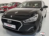 Usado Hyundai i30 Style 136 CV (100 kW) 2019 Negro Familiar