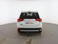 Usado Mitsubishi Outlander Motion 150 CV (110 kW) 2016 Blanco SUV