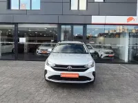 Usado VW Taigo Life 95 CV (69 kW) 2023 Gris / plata SUV