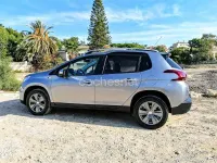 Usado Peugeot 2008 Active 100 CV (73 kW) 2017 Gris / plata SUV