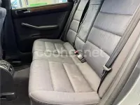 Usado Audi A6 165 CV (121 kW) 1998 Gris / plata Familiar